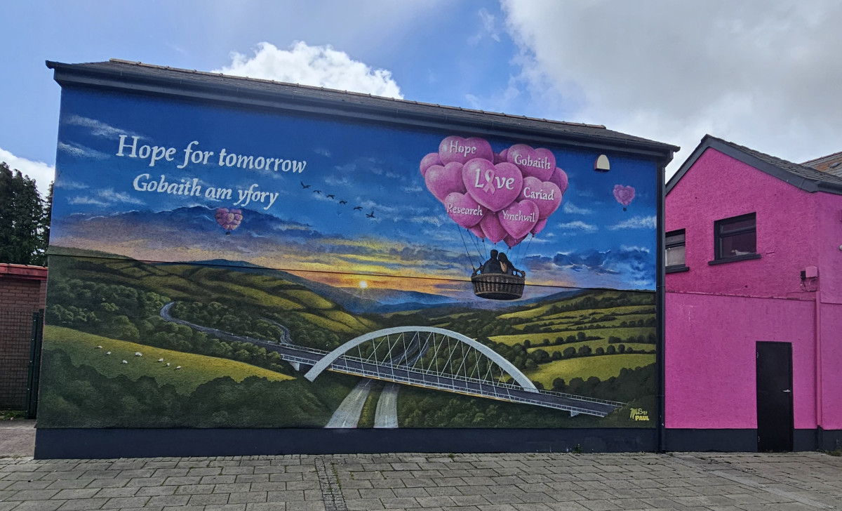 Pink Ribbon Foundation Visits Supportive Welsh Fundraiser