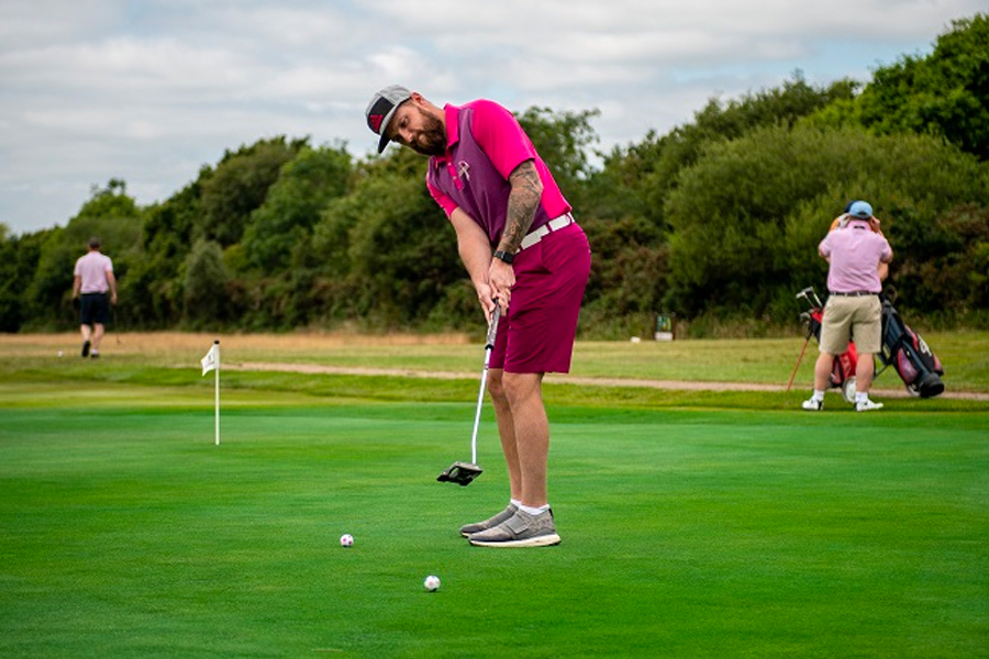 HASTINGS DIRECT GOLF DAY RAISES £4,000 FOR CANCER CHARITY